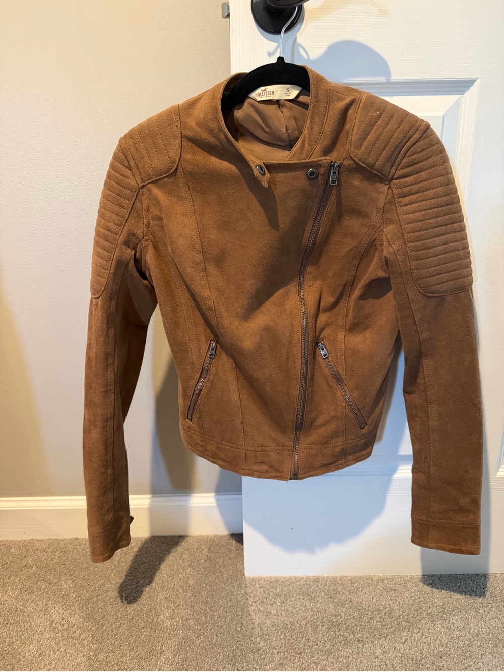 Hollister Women's Tan Suede Quilted Shoulder Bomber Jacket